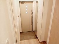 毎日通る玄関はこちらです