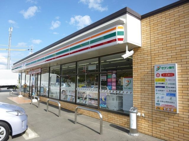 セブンイレブン川辺町北店