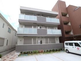 ロイヤルコートの外観