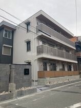 ルシェーナ西田辺の外観