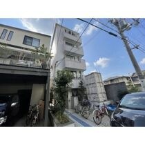 シャトルハリマの外観