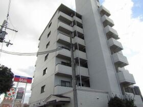 片岡マンションFOURの外観