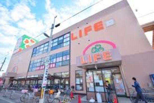 ライフ杭全店