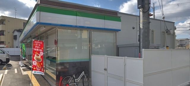 ファミリーマート堺金岡店