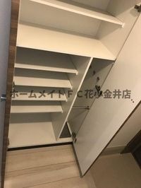 たっぷりとした収納スペースです