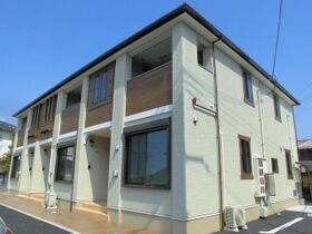 クローバー上本町の外観