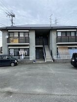 ディアス・オークラの外観