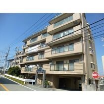 メゾン三田赤坂の外観