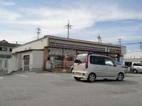 セブンイレブン加東上滝野店まで439m