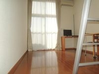 ロフトタイプは天井が高いので開放的なお部屋となります。