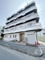 フラットYの外観
