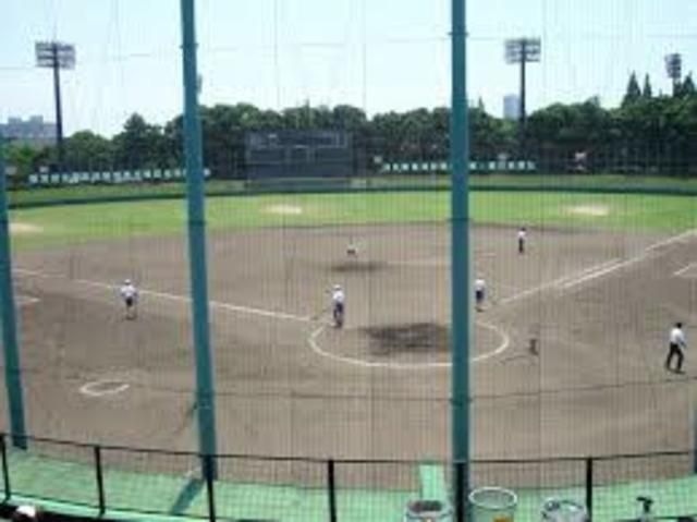 尼崎市記念公園野球場