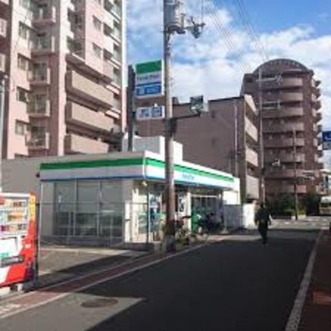 ファミリーマート加島駅東口店