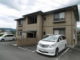 バリュージュ新町 A棟の外観