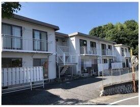 ロイヤルシャルム尾津の外観