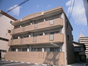 アルデール麻里布の外観