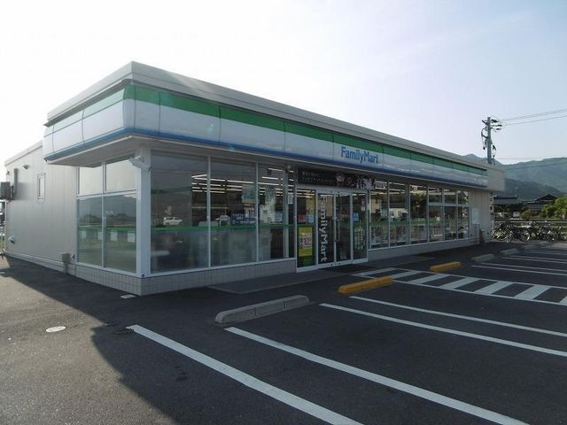 ファミリーマート玖珂インター店