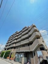 フェリーチェ和泉の外観
