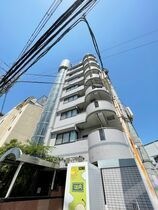 レジデンス川原の外観