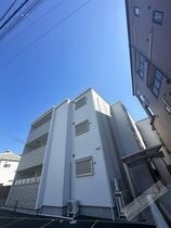 クリエオーレ菊水町の外観