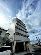 ラメール諏訪森の外観