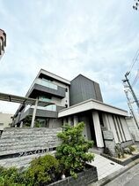 アルベイト石津川の外観