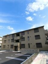 シャルム高石の外観