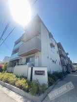 COLORATO狭山の外観