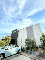 シャーメゾン鳳中町の外観