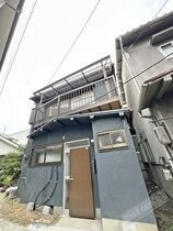 池尻中ねこハウスの外観