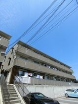 カーサ高善 B棟の外観