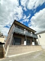 アンプルール クラージュ CUREの外観