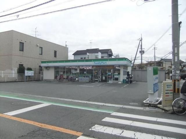 ファミリーマート堺草尾店