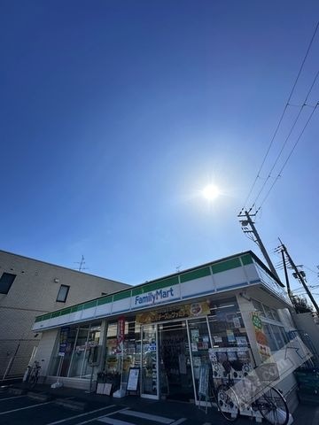 ファミリーマート堺草尾店