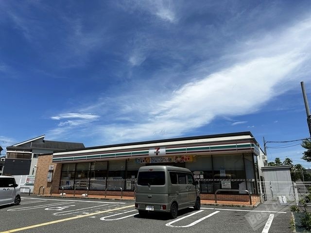 セブンイレブン堺深井東町店