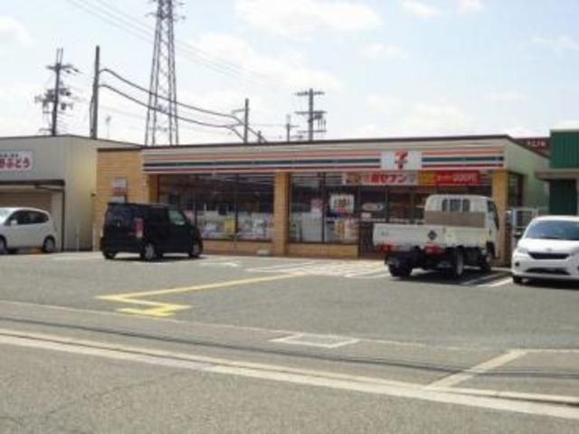 セブンイレブン大阪狭山草沢店