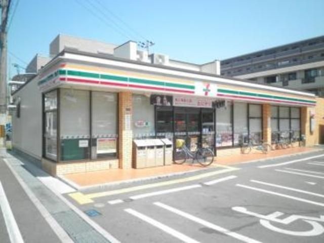 セブンイレブン泉大津東助松町店