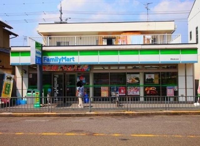 写真：ファミリーマート堺高倉台店