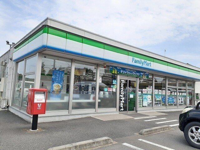 ファミリーマート矢板中央店