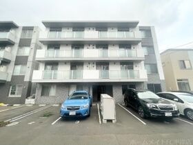 A BOND eastの外観