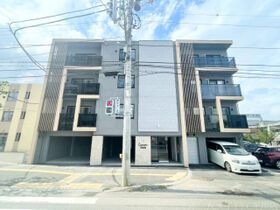 カレラ学園前の外観