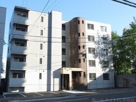 月寒EASTの外観