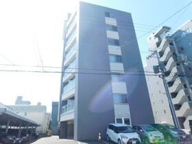 サムティ学園前の外観