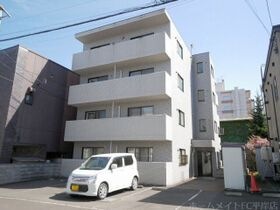 メイプルメゾン南平岸の外観