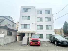 ヴレネージュ平岸の外観