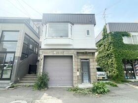 平岸3-9貸家の外観