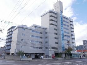 平岸2-10ビルの外観