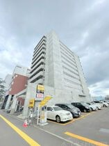 ビブレス月寒中央ステーションの外観