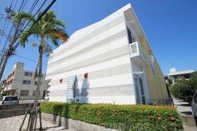 レオパレスグランドゥールの外観