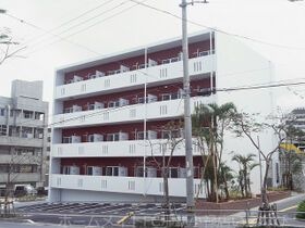 レオパレス小禄當間の外観